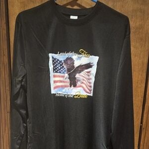 Black T-Shirt Land Of The Free Home Of The Brave Eagle/American Flag Size L